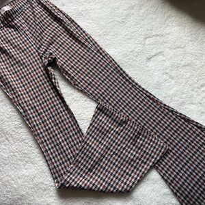 Chic Houndstooth Flare Pants
